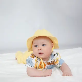 Nalle hattu, keltainen