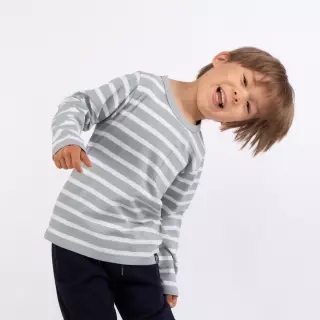 Motion’s long-sleeved shirt